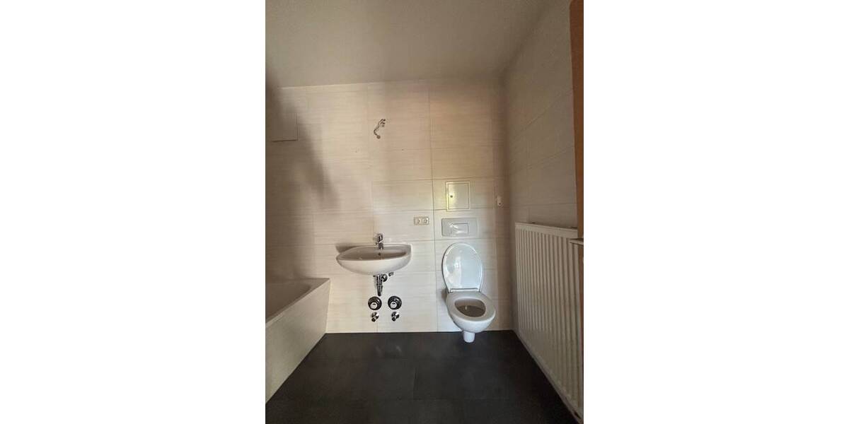 Etagenwohnung Altenburg Südost - 3 Zimmer, 70 m&sup2;, 420&euro; | Angebot:25667811