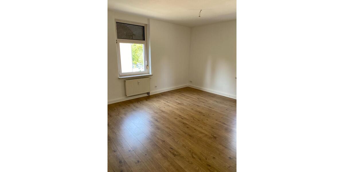 Mehrfamilienhaus, Wohnhaus Werdau - 350.000&euro; | Angebot:23010115