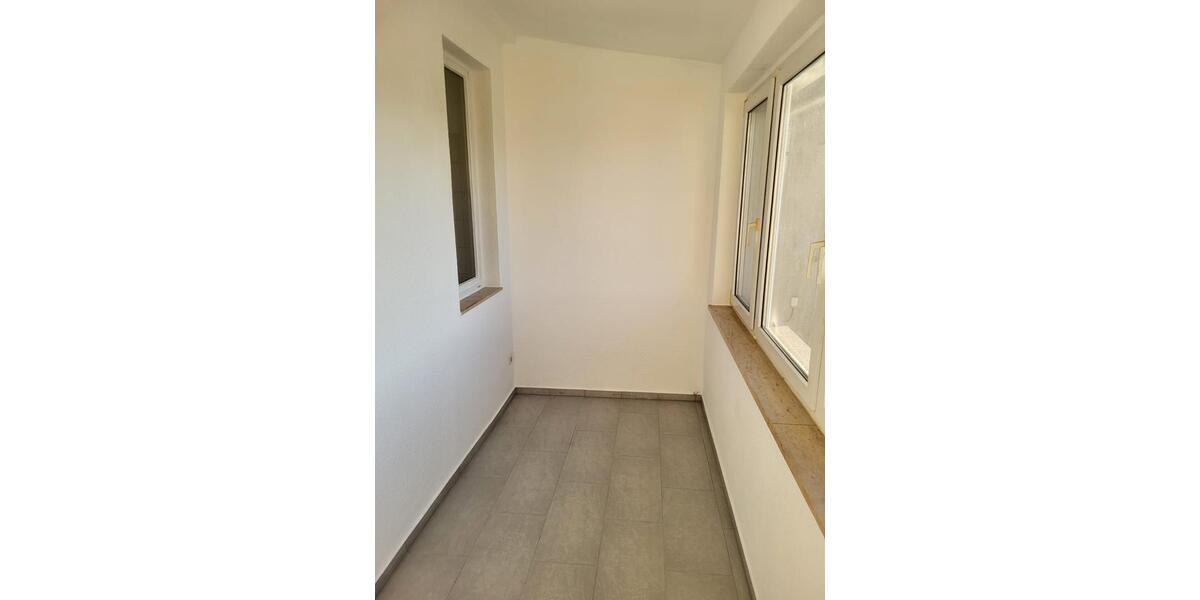 Etagenwohnung Gera Alt-Bieblach - 4 Zimmer, 100 m&sup2;, 646&euro; | Angebot:25995884