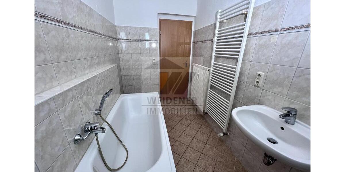 Etagenwohnung Gera - 2 Zimmer, 60 m&sup2;, 360&euro; | Angebot:25590660