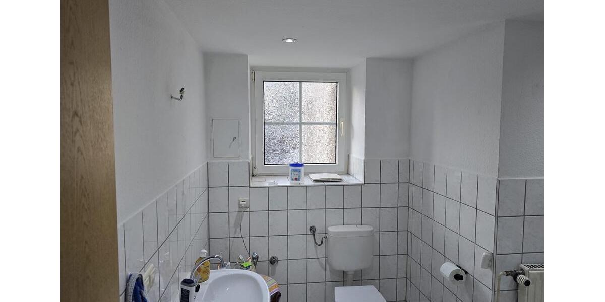 Hochparterre Ronneburg - 2 Zimmer, 42 m&sup2;, 250&euro; | Angebot:25999084