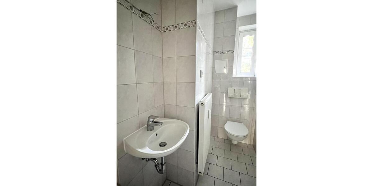 Etagenwohnung Gera Alt-Bieblach - 3 Zimmer, 71 m&sup2;, 479&euro; | Angebot:26494560