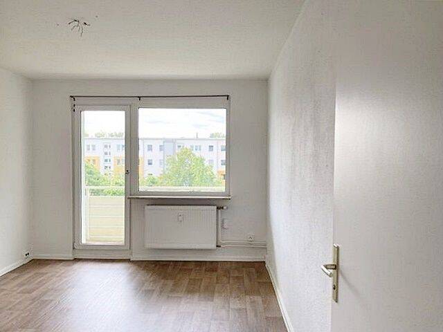 Etagenwohnung Hermsdorf - 6 Zimmer, 118 m&sup2;, 660&euro; | Angebot:26291198