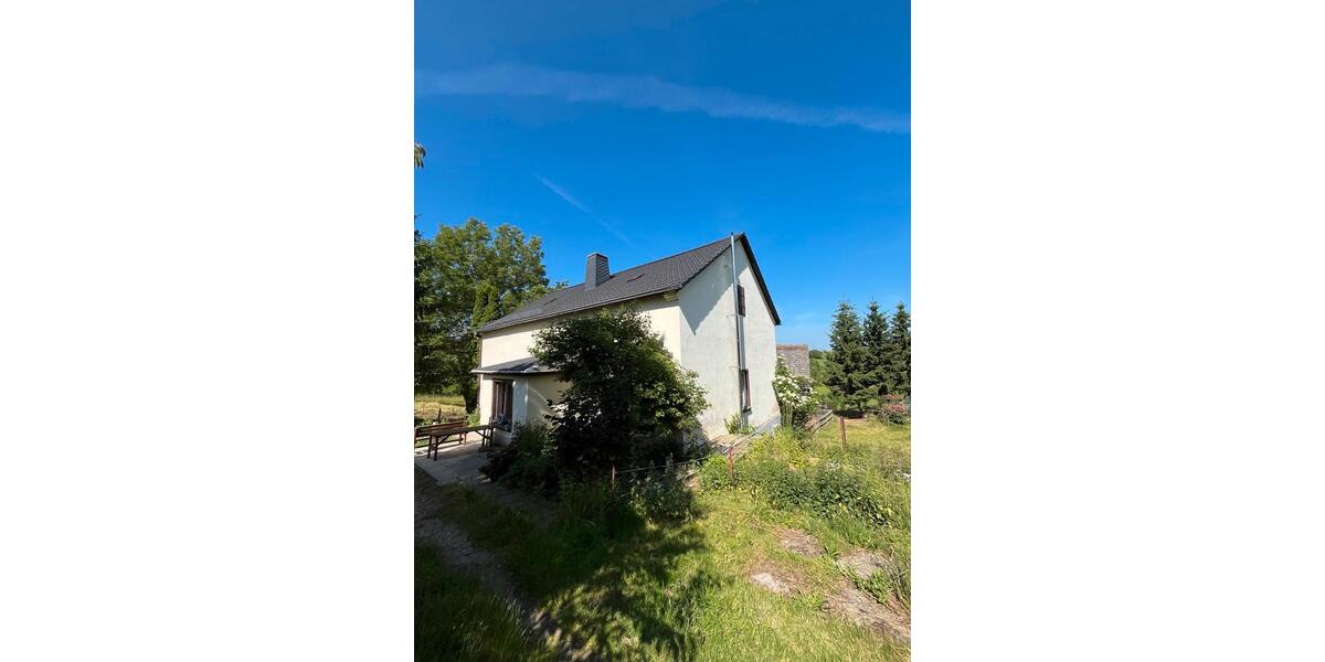 Einfamilienhaus mit großem Grundstück 4.5 zimmer