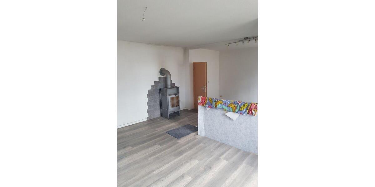 Einfamilienhaus Crimmitschau - 7 Zimmer, 140 m&sup2;, 58.000&euro; | Angebot:26618715