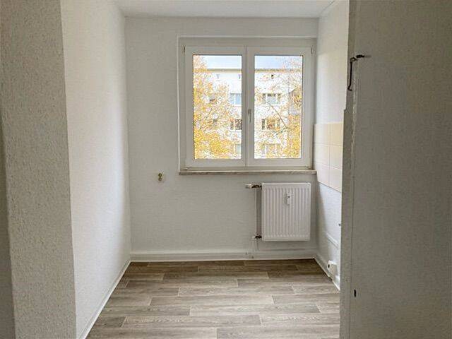 Etagenwohnung Hermsdorf - 3 Zimmer, 59 m&sup2;, 350&euro; | Angebot:26797081