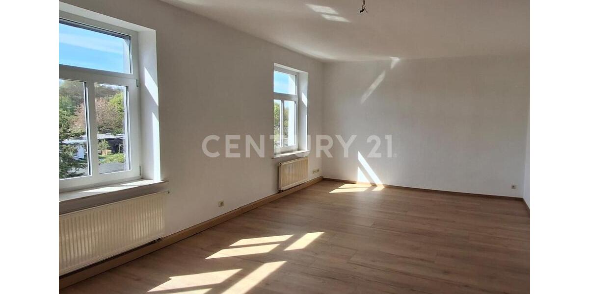 Dachgeschoßwohnung Gera Alt-Taubenpreskeln - 3 Zimmer, 91 m&sup2;, 560&euro; | Angebot:26632733