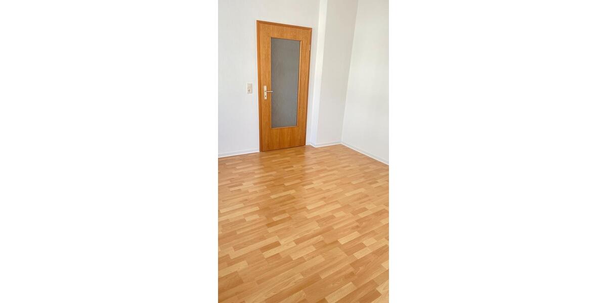 Etagenwohnung Werdau - 1 Zimmer, 38 m&sup2;, 450&euro; | Angebot:26531838