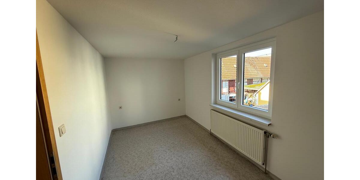 Etagenwohnung Auma-Weidatal Weidatal - 3 Zimmer, 64 m&sup2;, 345&euro; | Angebot:25138394
