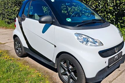 Smart ForTwo 128.000 km 3.699 &euro; Gera 07548