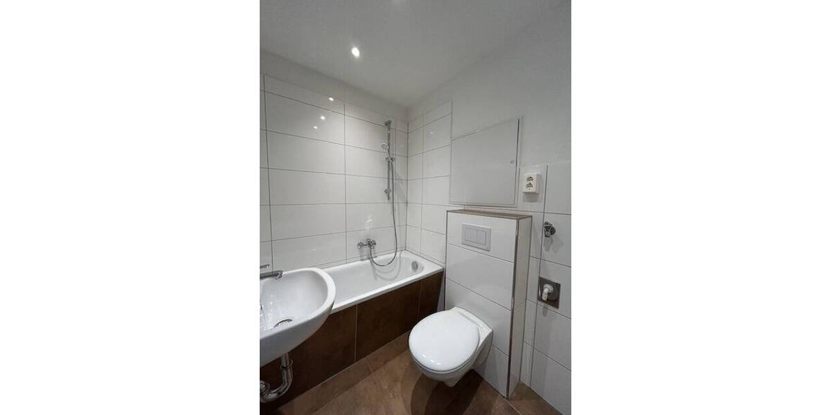 Etagenwohnung Gera Lusan - 3 Zimmer, 68 m&sup2;, 375&euro; | Angebot:25692057