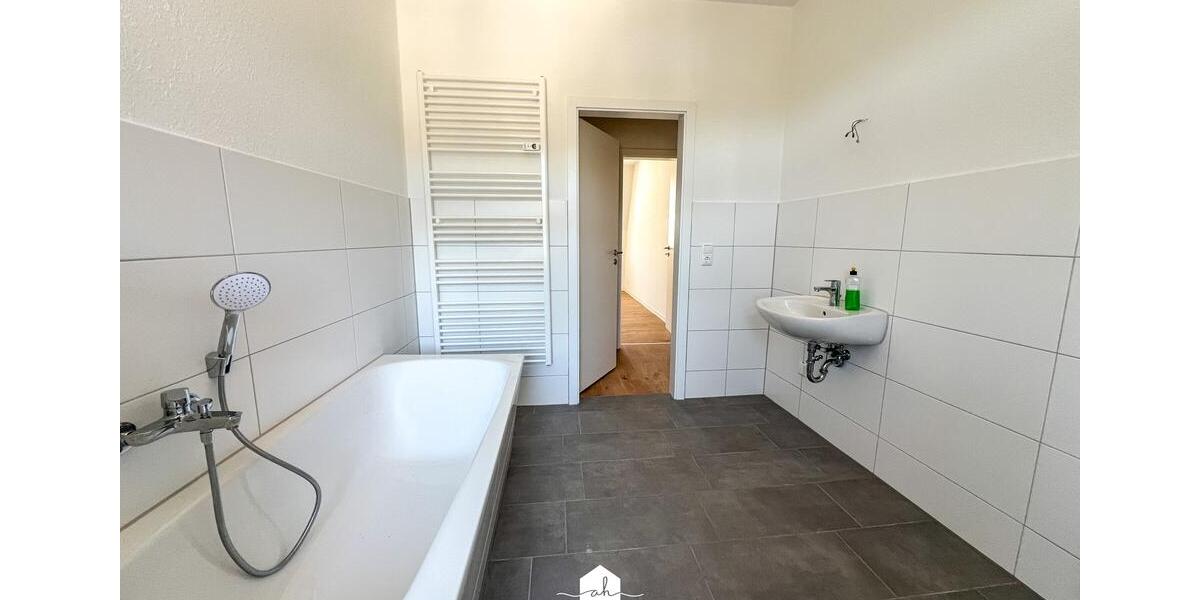Dachgeschoßwohnung Greiz - 4 Zimmer, 83 m&sup2;, 520&euro; | Angebot:26476621
