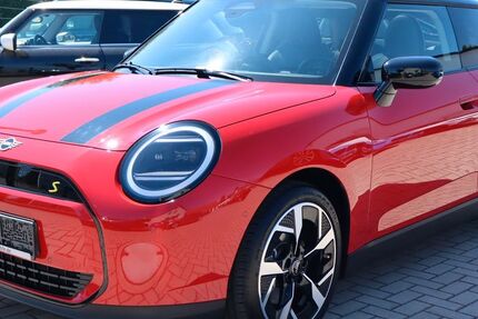 Mini Cooper E 7.200 km 27.990 € Kretzschau 06712