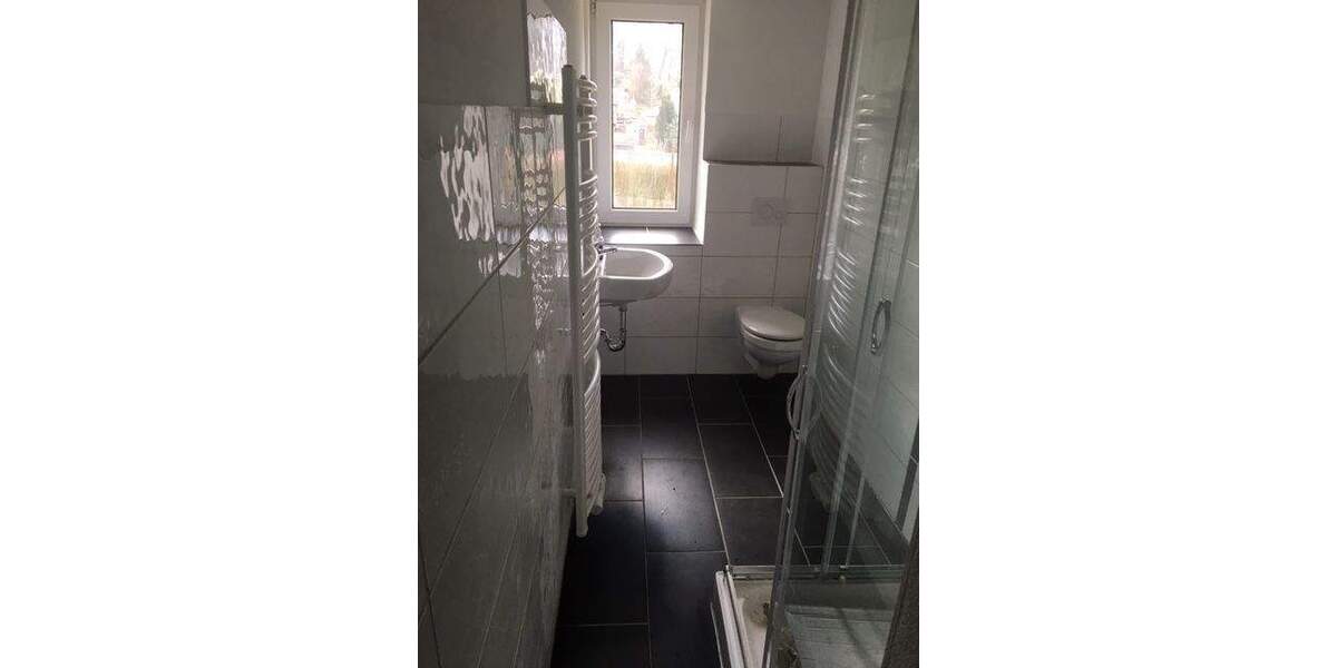 Etagenwohnung Teuchern - 2 Zimmer, 53 m&sup2;, 45.000&euro; | Angebot:26306240