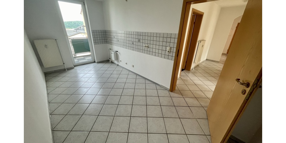 Super 3 Raum Wohnung mit Balkon und Wanne in der Geraer Innenstadt! - 3- Gera Alt-Bieblach | Angebot:26336977