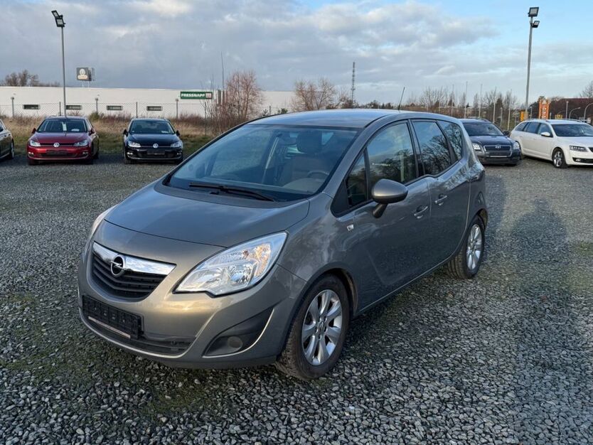 Opel Meriva 162.745 km 3.999 € Hermsdorf/Schleifreisen 07629