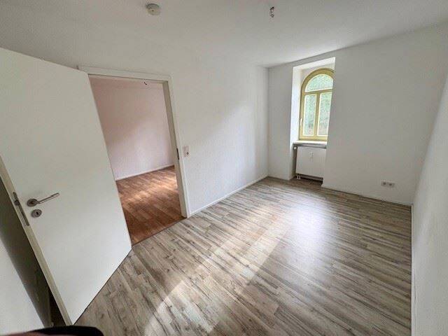 Etagenwohnung Altenburg Altenburg - 3 Zimmer, 65 m&sup2;, 485&euro; | Angebot:26289681