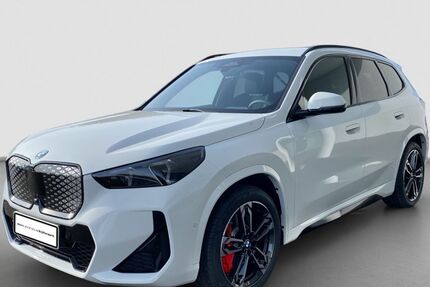 BMW iX1 1.733 km 53.385 &euro; Langenwetzendorf 07957