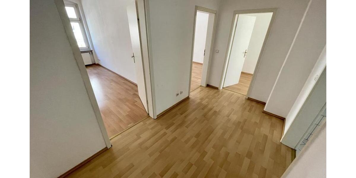 Wohnen in Gera Untermhaus! 3 Raum Wohnung mit Balkon (Südseite) und großen Wohnzimmer! - Etagenwohnung Gera Untermhaus | Angebot:26376571
