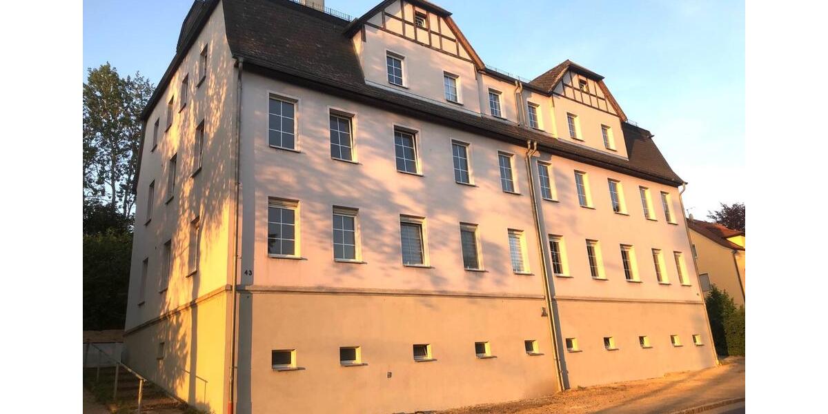 Erdgeschoßwohnung Crimmitschau - 2 Zimmer, 49 m&sup2;, 444&euro; | Angebot:25340940