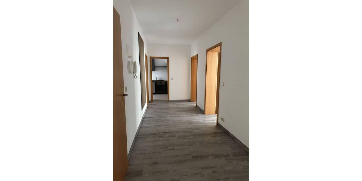 Etagenwohnung Gera Ostviertel - 3 Zimmer, 84 m&sup2;, 580&euro; | Angebot:26796834