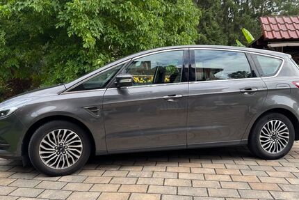 Ford S-Max 170.000 km 15.600 € Kretzschau 06712