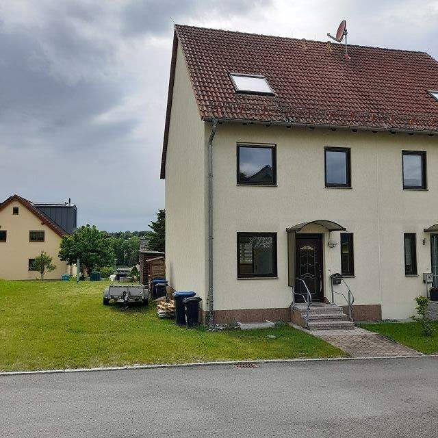 Großzügige DHH mit toller Aussicht in ländlicher Idylle