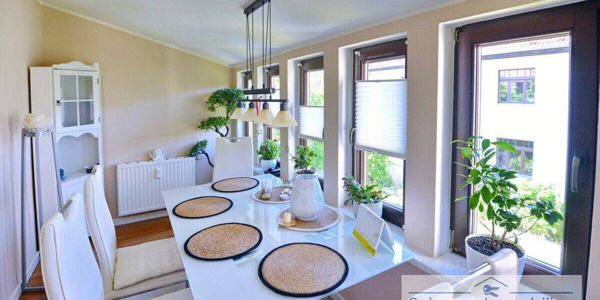 Etagenwohnung Meerane - 3 Zimmer, 84 m&sup2;, 510&euro; | Angebot:26879089