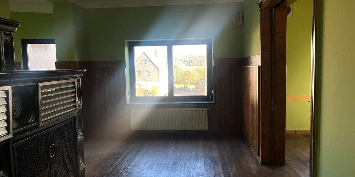 Ausflugslokal mit 3 Wohnungen und großem Grundstück 9 zimmer