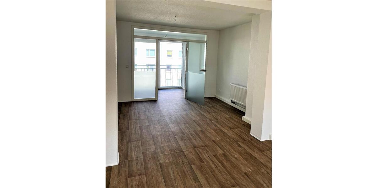 Etagenwohnung Weida - 3 Zimmer, 95 m&sup2;, 570&euro; | Angebot:21384205