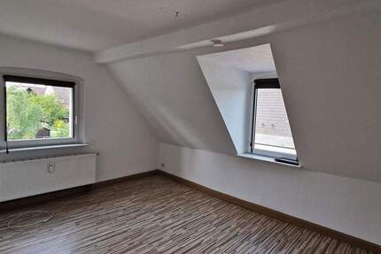 Wohnung Teuchern OT Trebnitz Trebnitz - 2 Zimmer, 51 m&sup2;, 360&euro; | Angebot:25724270