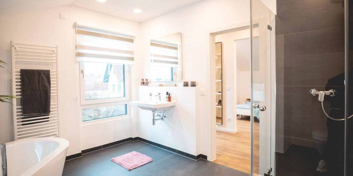 Mehrfamilienhaus, Wohnhaus Hermsdorf - 5 Zimmer, 154 m&sup2;, 566.448&euro; | Angebot:25958325