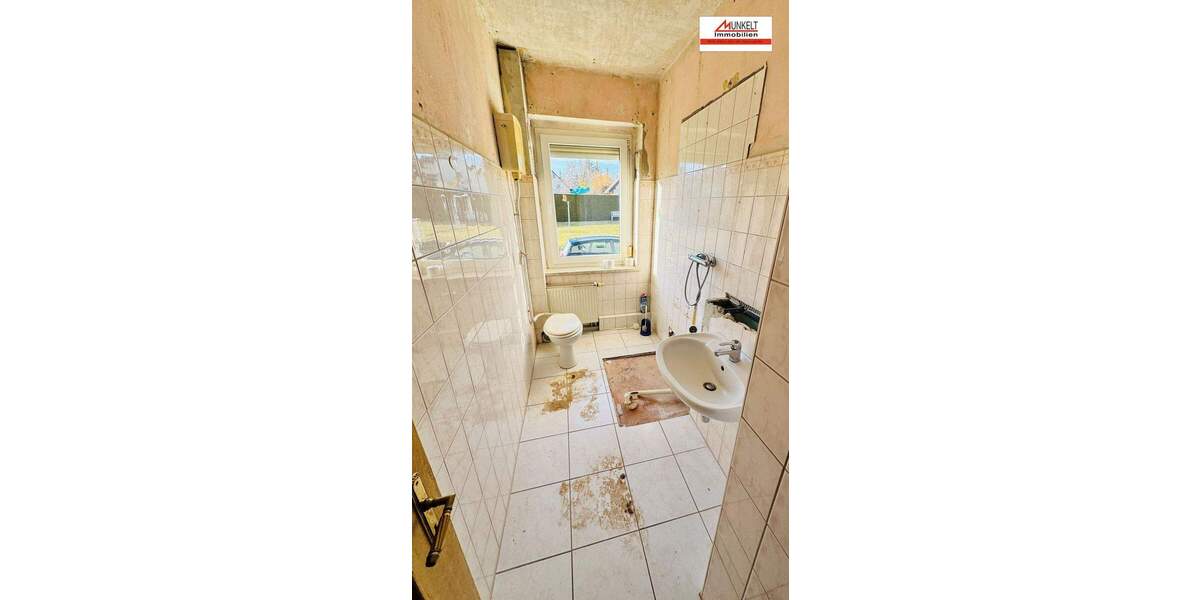 Etagenwohnung Teuchern Wildschütz - 3 Zimmer, 60 m&sup2;, 35.000&euro; | Angebot:24863706