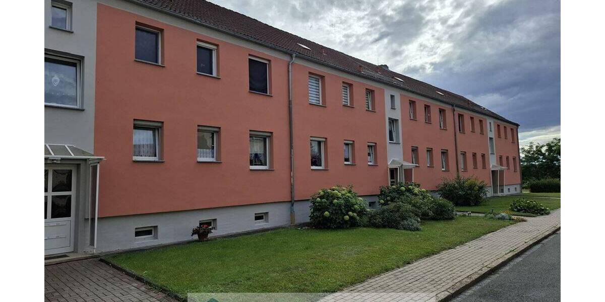Sehr schöne Eigentumswohnung mit Balkon in Teuchern zu verkaufen 3 zimmer