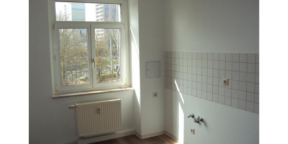Etagenwohnung Gera Lusan - 1 Zimmer, 30 m&sup2;, 187&euro; | Angebot:26672949