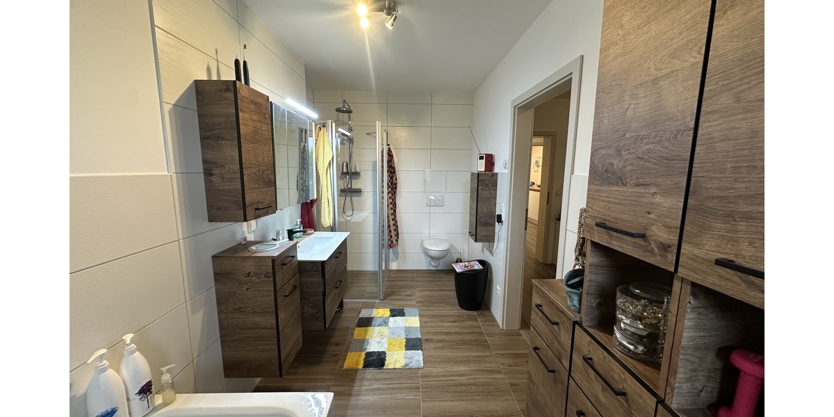 Wohnen mit ALLEN Extras am Geraer Reußpark! 4 Zimmer mit Loggia, Balkon, Aufzug und Tiefgarage! - Etagenwohnung Gera Alt-Bieblach | Angebot:26843941