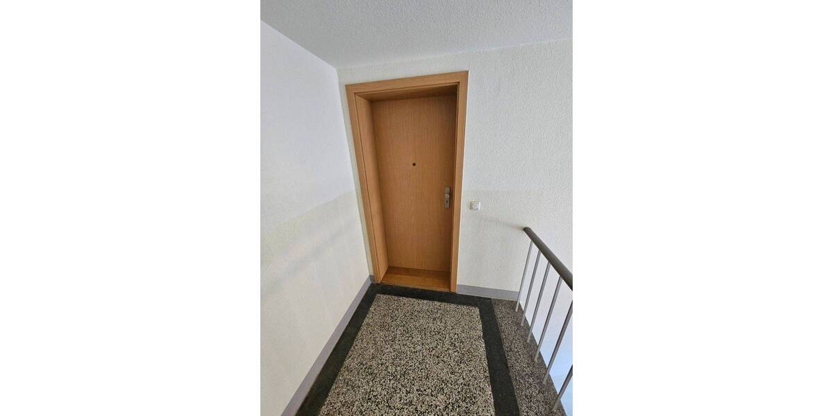 Etagenwohnung Gera Ostviertel - 2 Zimmer, 46 m&sup2;, 300&euro; | Angebot:26805926