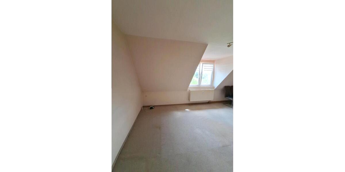 Dachgeschoßwohnung Neustadt an der Orla - 3 Zimmer, 90 m&sup2;, 78.000&euro; | Angebot:26741667