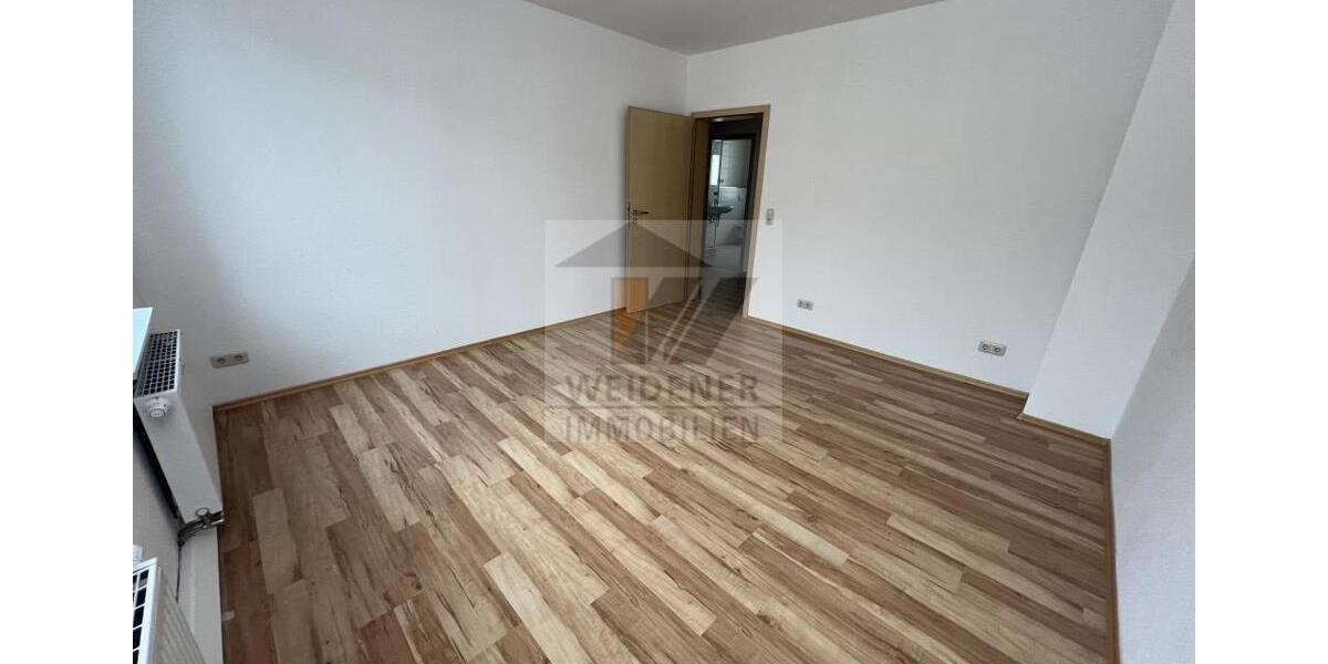 Moderne 3 Raum-Wohnung mit stylischem Bad mit Fenster, Dusche und Wanne. 3 zimmer