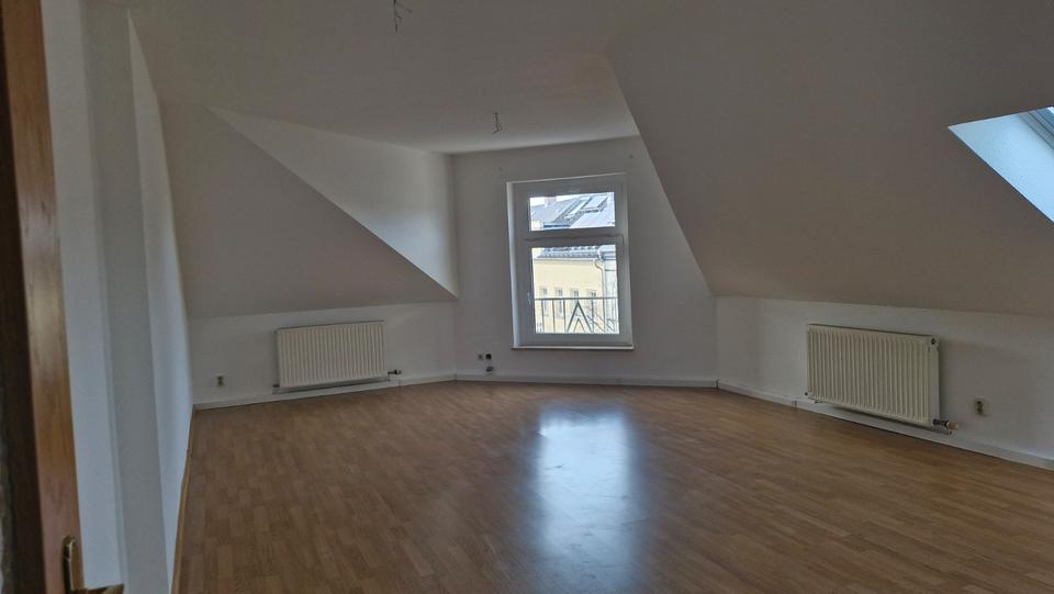 Dachgeschoßwohnung Gera Alt-Bieblach - 1.5 Zimmer, 47 m&sup2;, 258&euro; | Angebot:25270490
