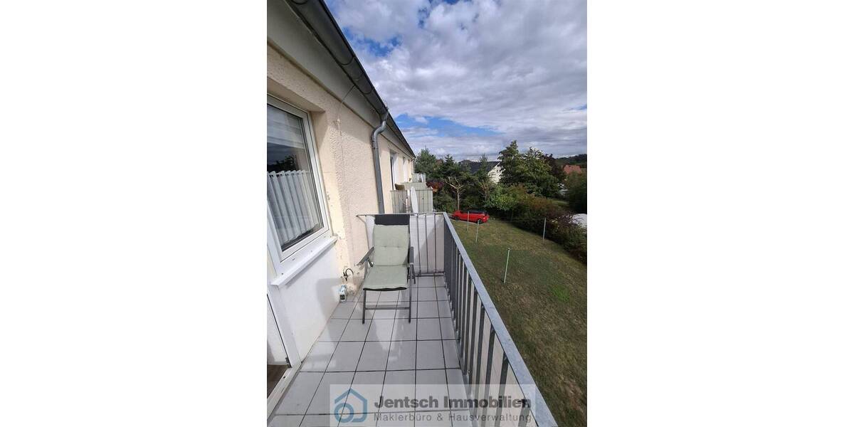 Sehr schöne Eigentumswohnung mit Balkon in Teuchern zu verkaufen 3 zimmer