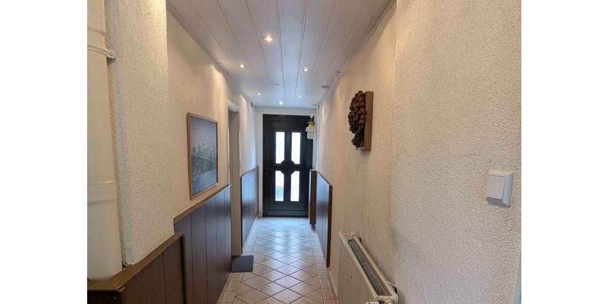 Mehrfamilienhaus, Wohnhaus Eisenberg - 4 Zimmer, 143 m&sup2;, 99.000&euro; | Angebot:25741019