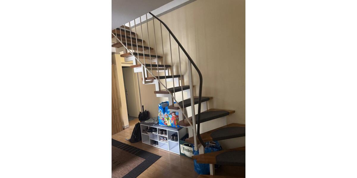 Maisonettenwohnung Gera Alt-Bieblach - 4 Zimmer, 108 m&sup2;, 800&euro; | Angebot:26234034