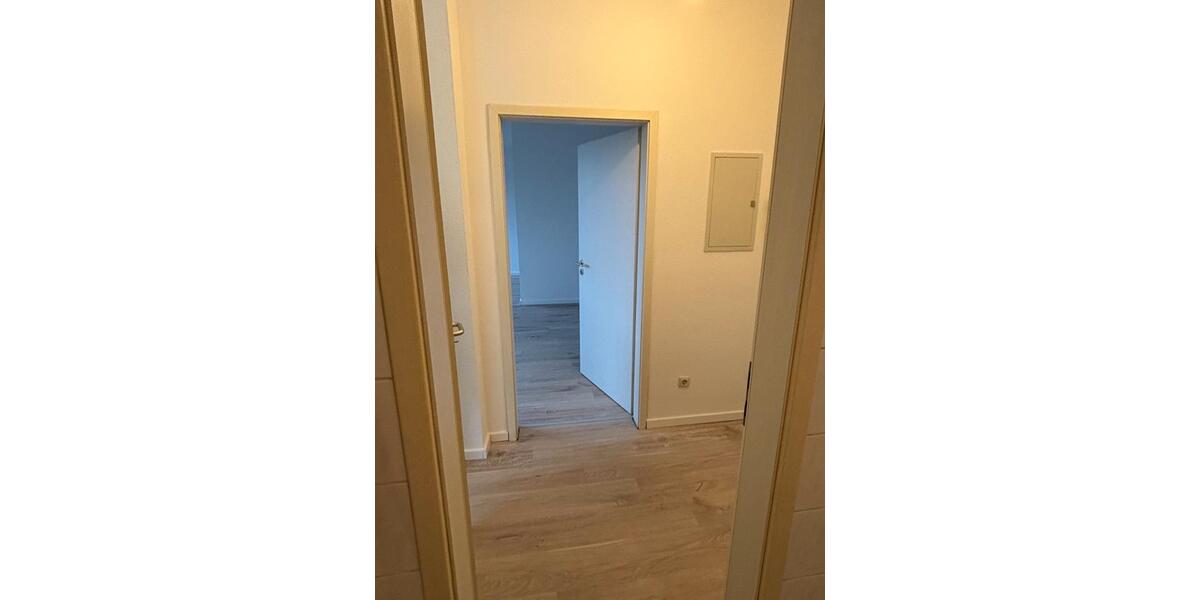 Etagenwohnung Zeitz - 1.5 Zimmer, 42 m&sup2;, 275&euro; | Angebot:26458300