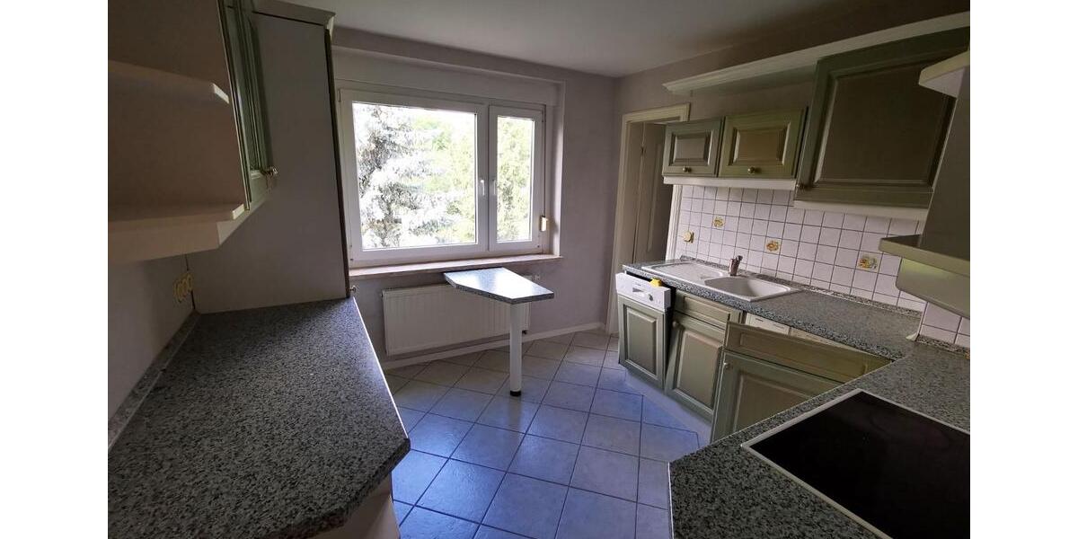 Sehr schöne Eigentumswohnung in Teuchern zu verkaufen 3 zimmer