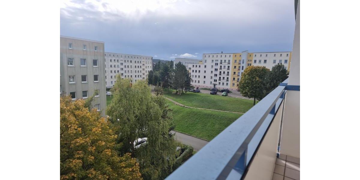 Geräumige Vierraumwohnung mit Balkon! 4 zimmer