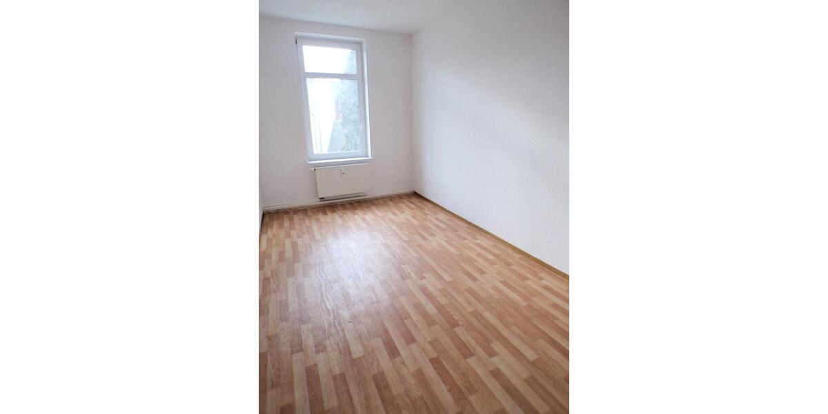 Etagenwohnung Werdau - 3 Zimmer, 65 m&sup2;, 370&euro; | Angebot:25249800