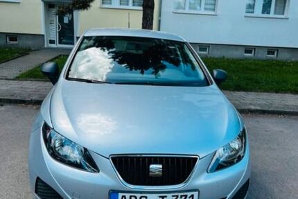 Seat Ibiza 33.500 km 4.800 &euro; Altenburg 04600