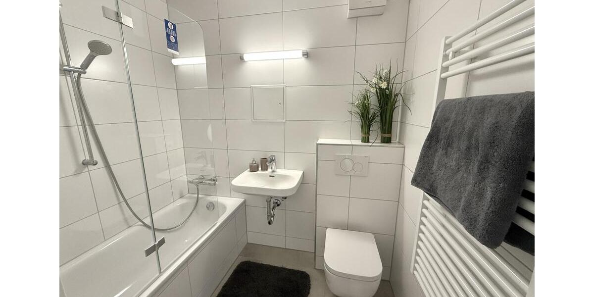 Etagenwohnung Gera Alt-Bieblach - 4 Zimmer, 80 m&sup2;, 679&euro; | Angebot:26534023