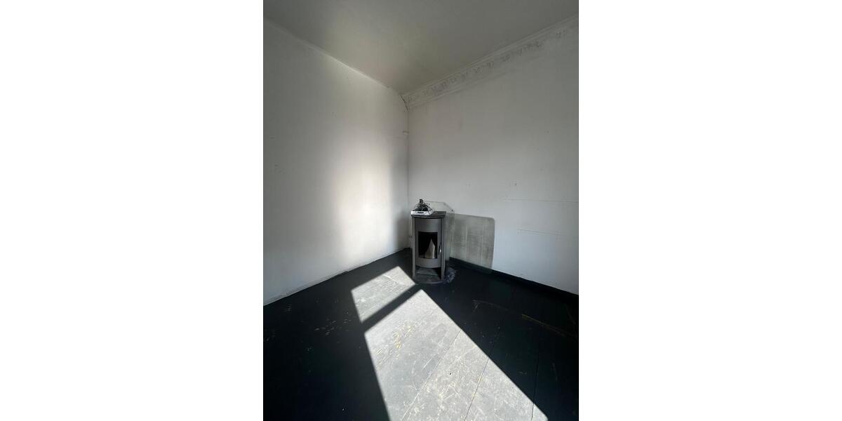 Hochparterre Crimmitschau - 2 Zimmer, 72 m&sup2;, 400&euro; | Angebot:26287903